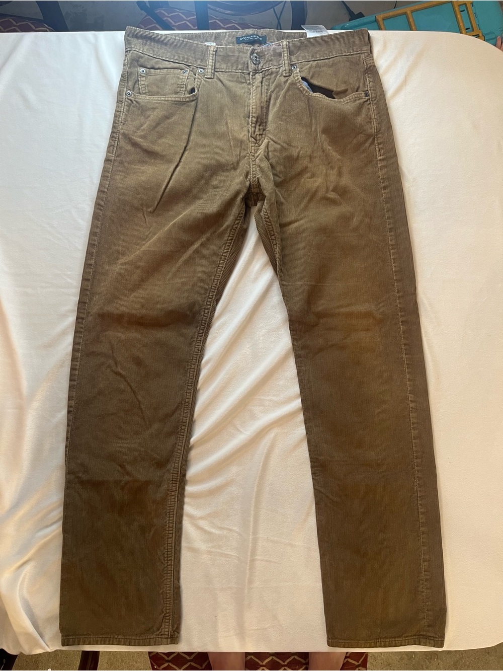 Banana Republic Men's Corduroy Pants in Tan